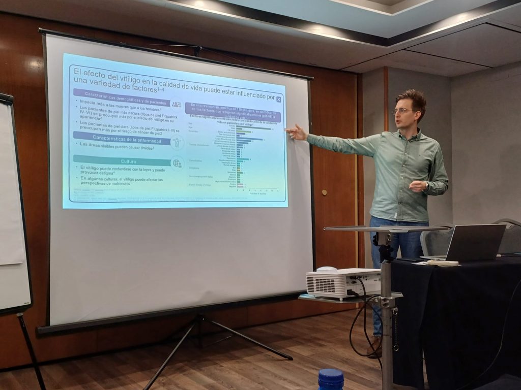 Dr. Alejandro Sánchez Herrero